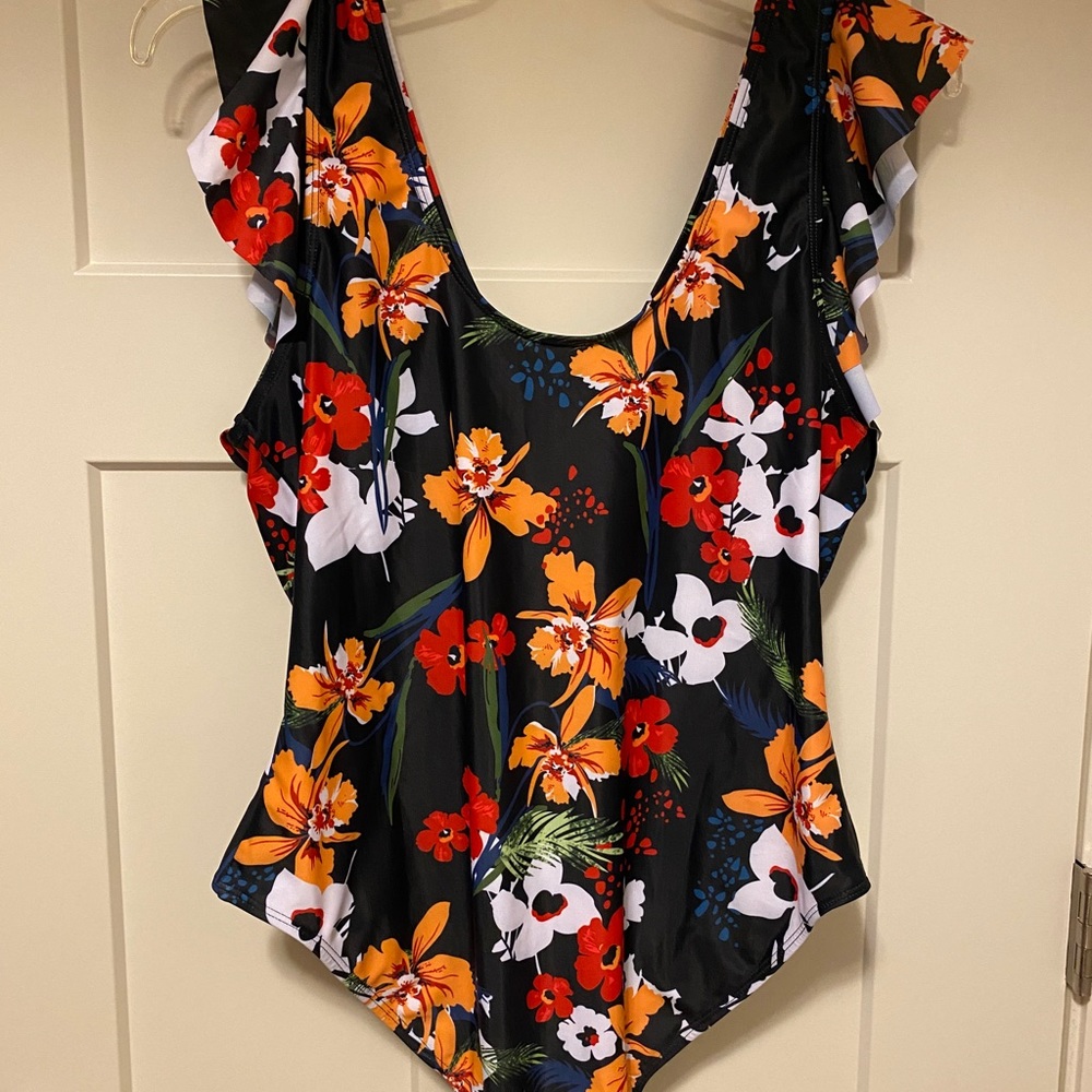 Plus Floral Ruffle One Piece Swimsuit - Picture 2 of 2
